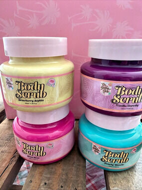 The Golden Girls Exfoliating Body Scrub Set of 4